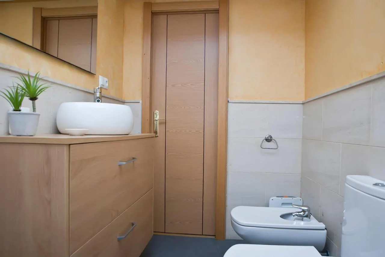 Luz Y Tranquilidad En El Casco Historico - Parking Gratis Apartment Seville 0*,