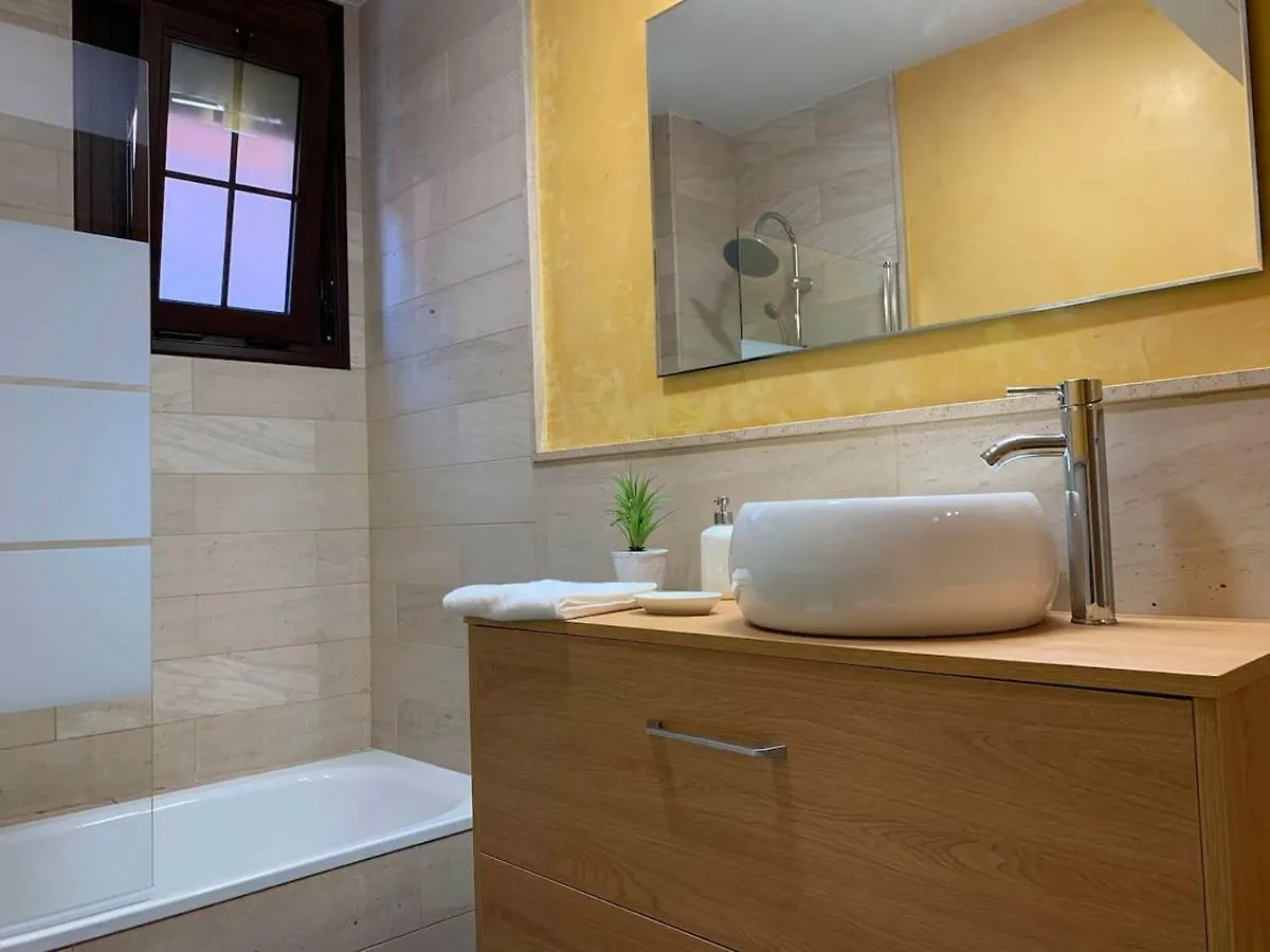 Luz Y Tranquilidad En El Casco Historico - Parking Gratis Apartment Seville Spain